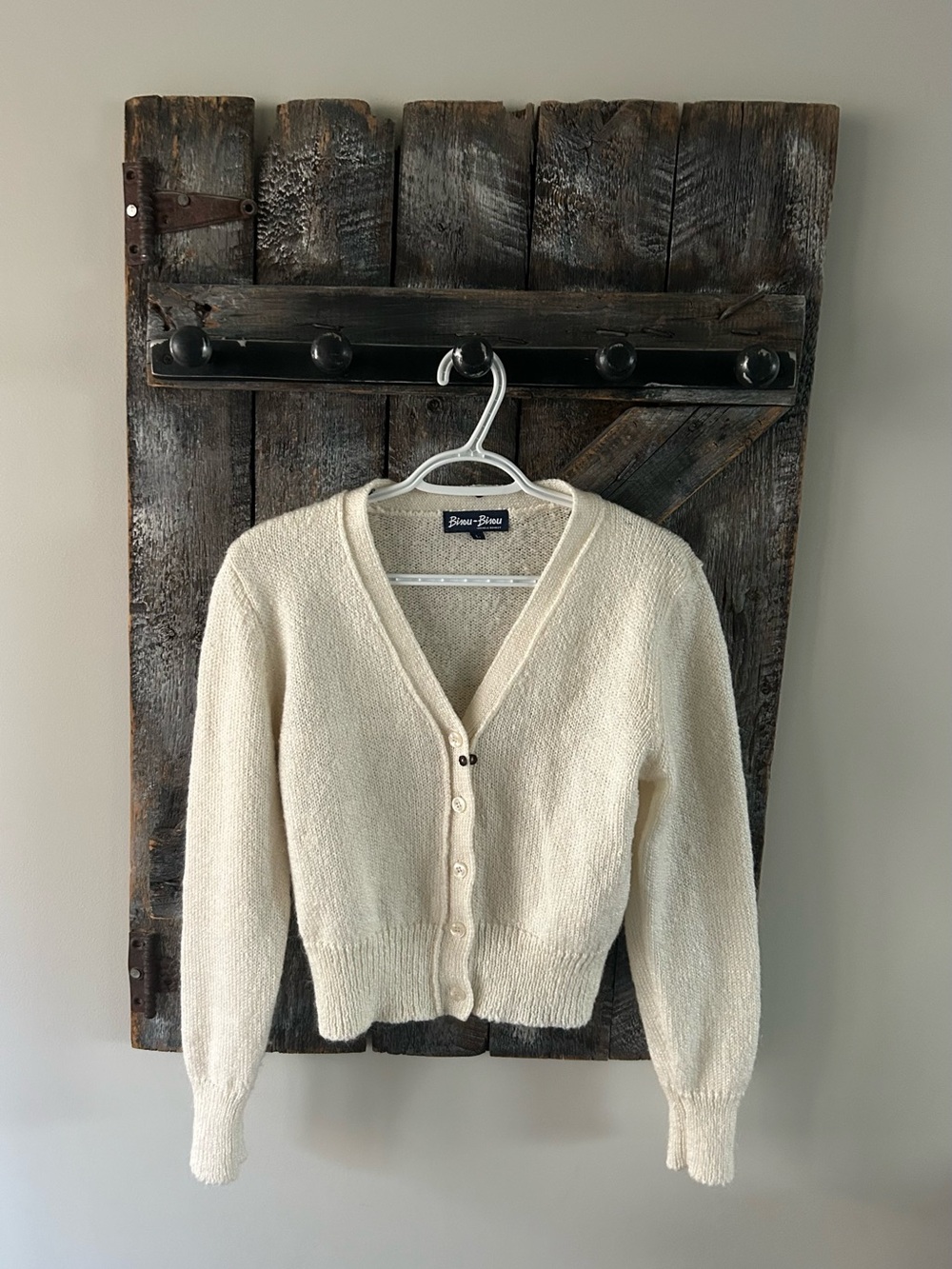 Women's Bisou-Bisou Ivory V-Neck Button Front Women's Cardigan Sweater